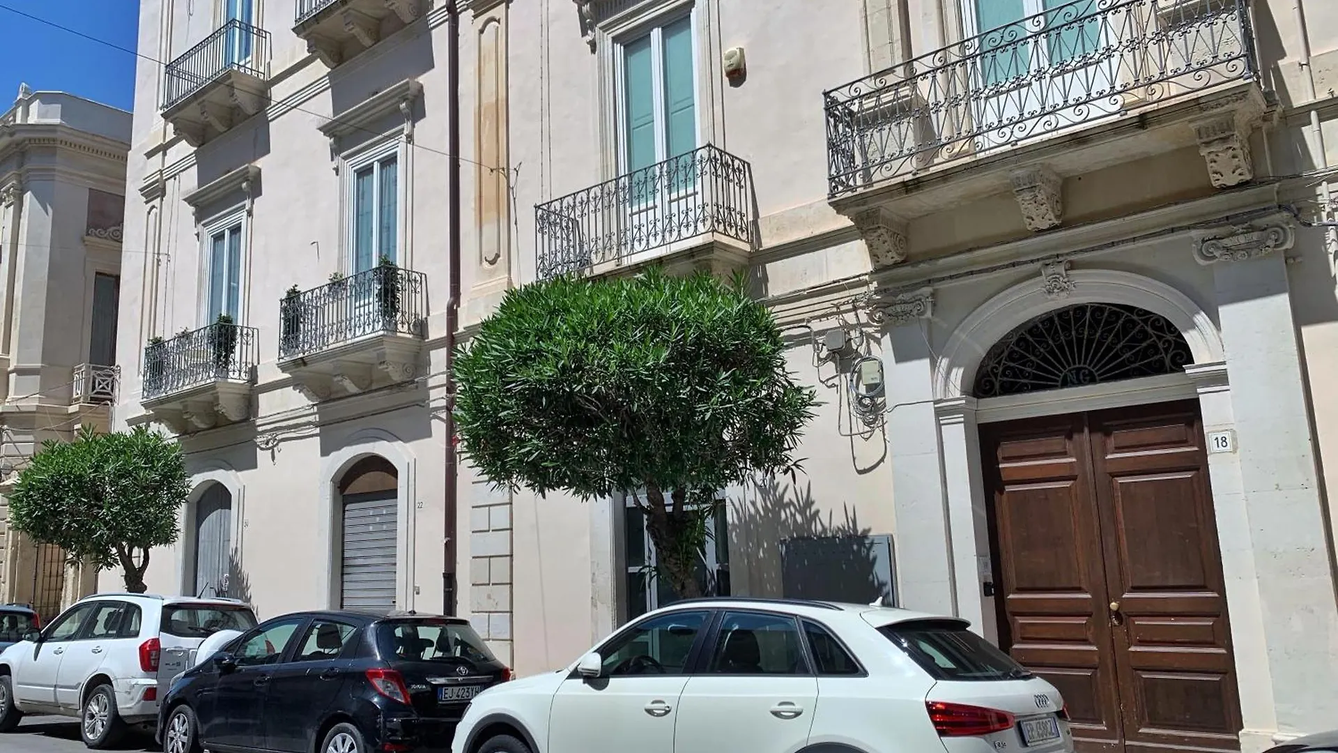 La Dimora Dei Mille Apartment Syracuse